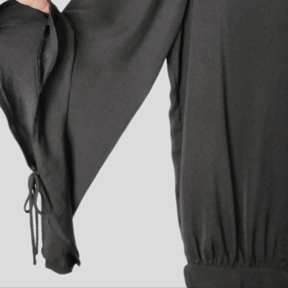 Express Bodysuit Black Crew Neck Front Keyhole Tie Sleeves Size Medium - Picture 5 of 9